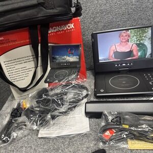 MAGNAVOX PORTABLE DVD‎ PLAYER 8.5" SWIVEL SCREEEN MPD885 REMOTE NEW IN BOX